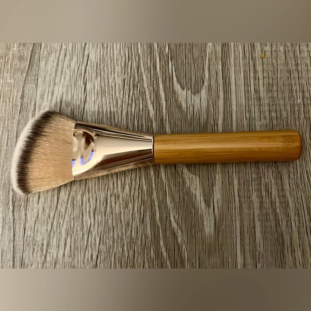 Tarte Cheek Lifter Brush